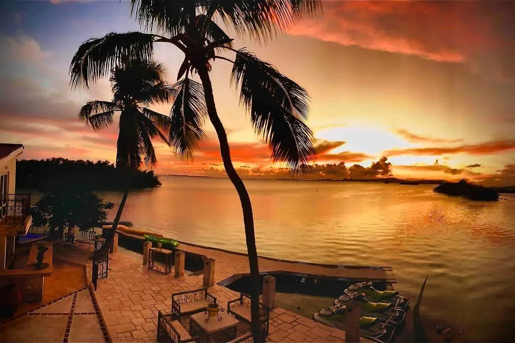 Villas MarAzul Dreams - Blue Water Dreams Penuelas